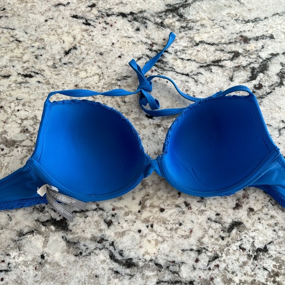 Aerie bikini top; crochet style, underwire push up 34D - Picture 6 of 7